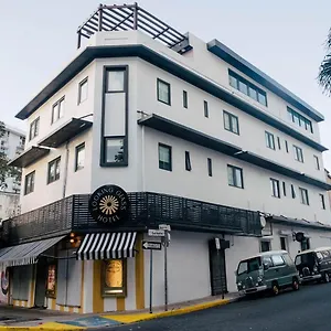 The Looking Glass 3*, San Juan Puerto Rico